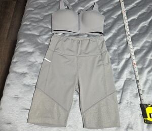 Victoria's Secret Gray Capris Set